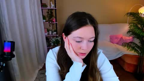 alluringeyess online show from October 17, 2025, 11:13 am