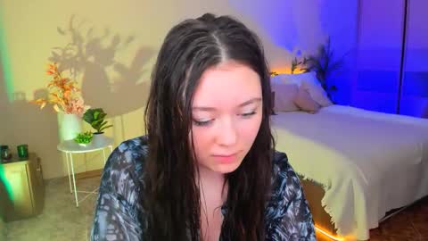 alluringeyess online show from November 29, 2025, 9:23 am