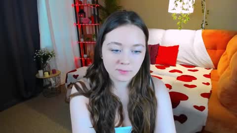 alluringeyess online show from March 29, 2026, 11:21 am