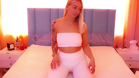 AlwaysHot online show from March 12, 2025, 3:13 am