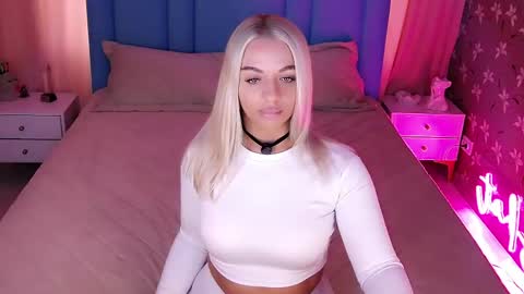 AlwaysHot online show from May 22, 2026, 3:02 am
