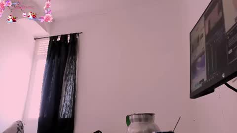 Snapshot of ally_cantero chatting on June 10, 2026, 5:01 pm NEW VIDEOS IN MY PROFILE online show from June 10, 2026, 5:01 pm
