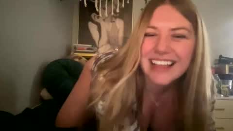 allyanalangel online show from January 8, 2025, 4:55 am