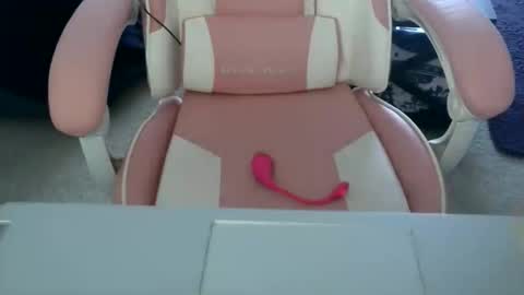 Ally Girl In Her Ally World online show from April 9, 2026, 1:27 am