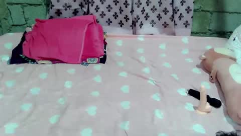 Snapshot of allys_collens chatting on May 21, 2026, 5:36 am allys_collens online show from May 21, 2026, 5:36 am