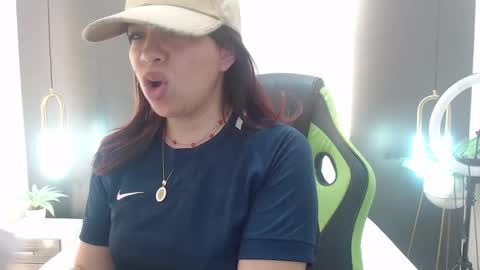 ALMA FENIX  online show from February 1, 2025, 12:05 pm