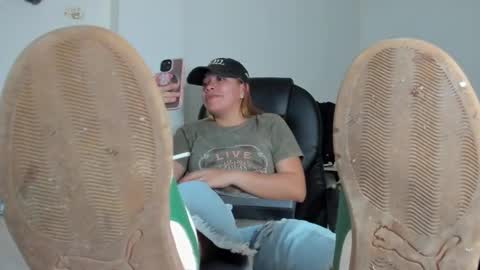 ALMA FENIX  online show from March 27, 2026, 5:13 am