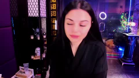 Snapshot of alma_pearl chatting on May 21, 2026, 7:04 am Alma online show from May 21, 2026, 7:04 am