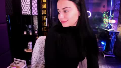 Snapshot of alma_pearl chatting on May 25, 2026, 7:58 am Alma online show from May 25, 2026, 7:58 am
