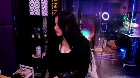 Snapshot of alma_pearl chatting on June 2, 2026, 8:16 am Alma online show from June 2, 2026, 8:16 am