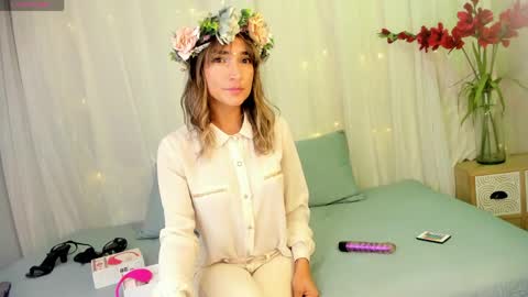 Snapshot of alma_rose_ chatting on April 16, 2026, 6:52 pm alma_rose_ online show from April 16, 2026, 6:52 pm