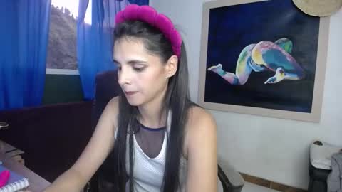 Arhantxa online show from April 21, 2026, 11:18 pm