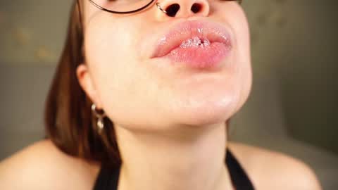 Alma online show from December 3, 2024, 9:55 am