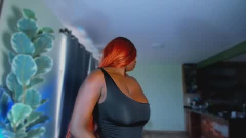 Snapshot of almaahotxxx chatting on May 4, 2026, 2:35 pm almaahotxxx online show from May 4, 2026, 2:35 pm