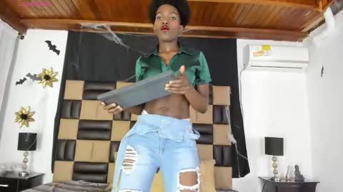   online show from November 3, 2025, 7:15 pm