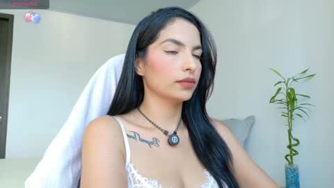 Snapshot of almatease chatting on May 20, 2026, 8:15 pm Alma online show from May 20, 2026, 8:15 pm