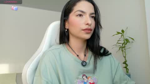 Snapshot of almatease chatting on June 2, 2026, 12:18 pm Alma online show from June 2, 2026, 12:18 pm