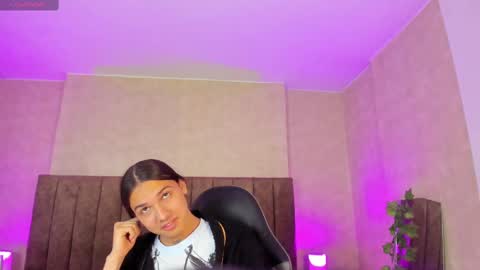 Santy online show from September 14, 2025, 4:06 pm