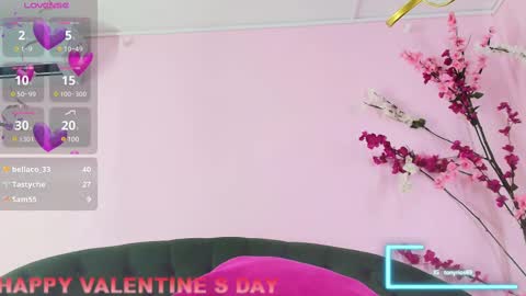 ALMENDRAEVANS online show from February 15, 2025, 2:55 pm