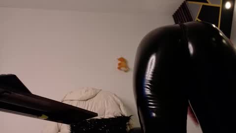 ALMMA online show from February 26, 2025, 10:09 pm