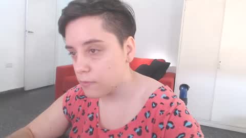 Almond online show from December 10, 2024, 9:00 pm