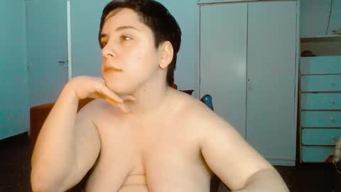 Almond online show from January 26, 2025, 2:56 am