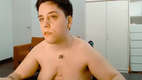 Almond online show from March 10, 2025, 4:17 am