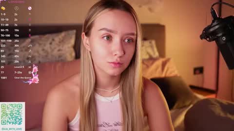 Lia online show from November 11, 2025, 3:06 am