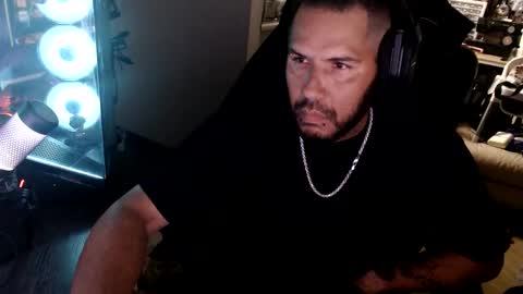 simplyfaded online show from May 29, 2026, 10:35 am