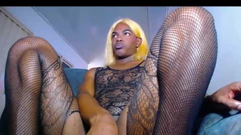 alondra online show from November 7, 2025, 4:07 pm