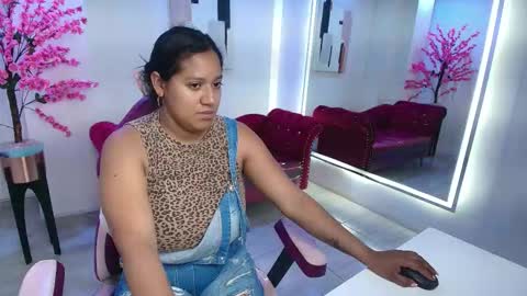 Snapshot of alondra_gomexxx chatting on December 2, 2025, 3:34 am Alondra online show from December 2, 2025, 3:34 am