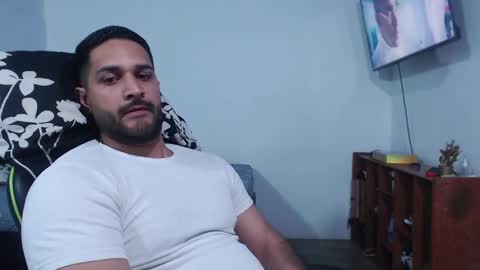 alonxoo online show from September 14, 2025, 1:27 am