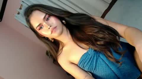 LEXY online show from January 25, 2025, 5:08 pm