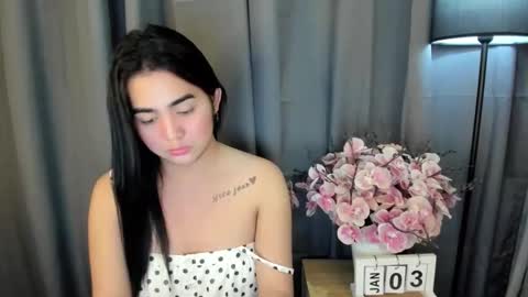 alovelydollnica online show from January 3, 2025, 3:33 pm