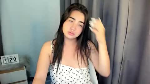 alovelydollnica online show from January 20, 2025, 11:56 am