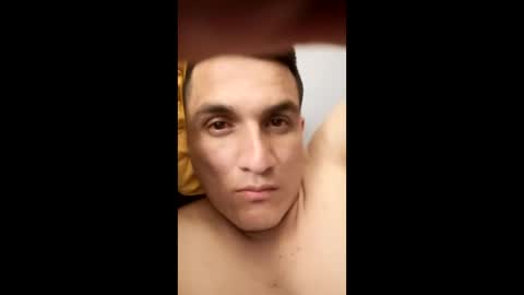 Snapshot of alphadesire69 chatting on May 4, 2026, 4:52 am AlphaDesire69 online show from May 4, 2026, 4:52 am