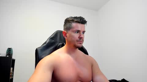 LeatherMaster online show from March 1, 2025, 10:34 am