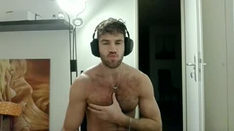alphah_hunk online show from November 20, 2025, 10:09 pm