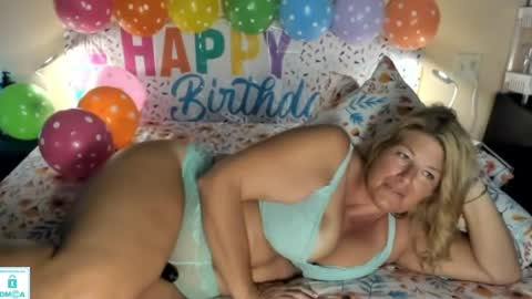 Shelby or if you want to make me purr just call me Kitten  online show from May 29, 2026, 11:47 pm