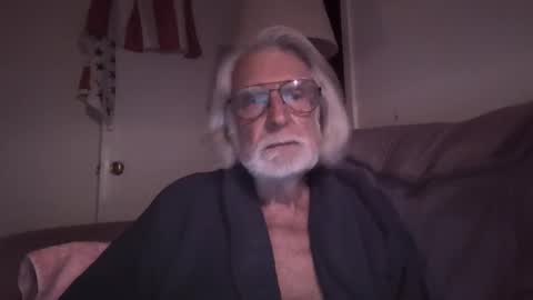 AlphaUniform online show from November 22, 2025, 4:55 am