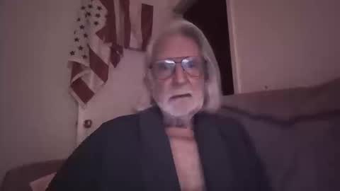 AlphaUniform online show from March 11, 2026, 11:27 am