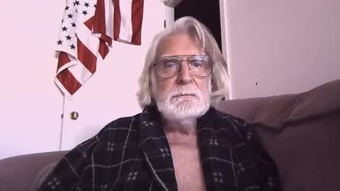 AlphaUniform online show from April 22, 2026, 3:35 pm