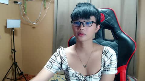 Snapshot of althea_ii chatting on April 25, 2026, 5:21 am Althea online show from April 25, 2026, 5:21 am
