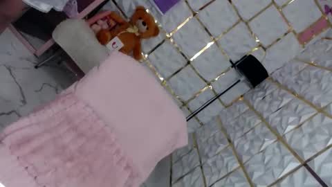 Chloe- DONT FORGET TO FOLLOW MElets getting to know each other and make some love and fun online show from January 19, 2026, 7:01 am