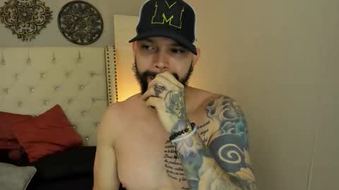 alukardbig online show from October 16, 2025, 8:10 pm