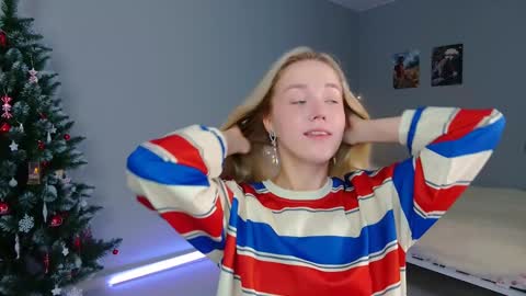 Amelia NEXT STREAM  online show from December 25, 2024, 1:51 pm