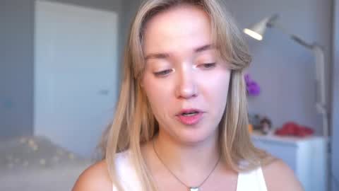 Amelia NEXT STREAM  online show from April 17, 2026, 2:20 pm