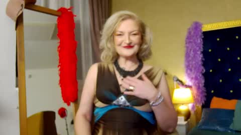 Alura Jenson online show from May 13, 2026, 9:22 pm