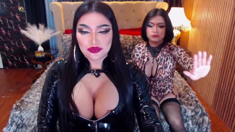 Alura Jhenson online show from February 4, 2025, 2:39 am