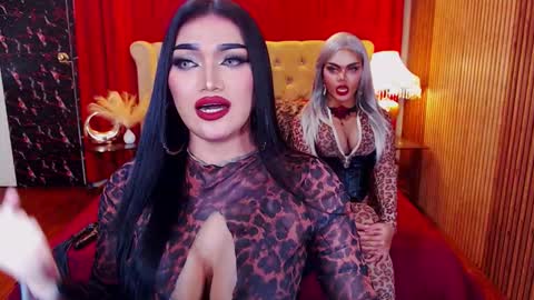 Alura Jhenson online show from October 25, 2025, 6:46 pm